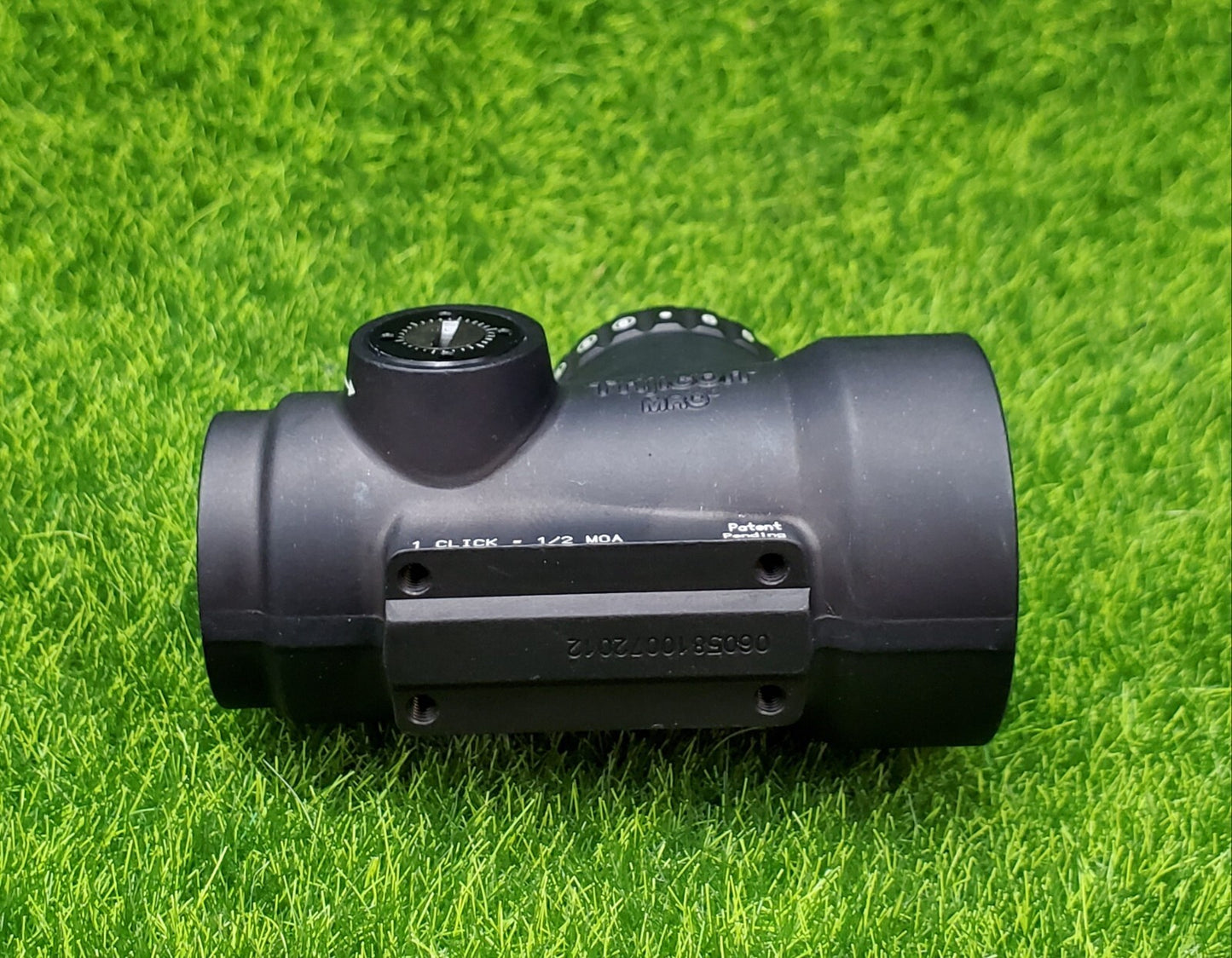 Trijicon 1x25 MRO HD Red 68 MOA Retcile w/ 2.0 MOA Dot (No Mount) #MRO-C-2200050