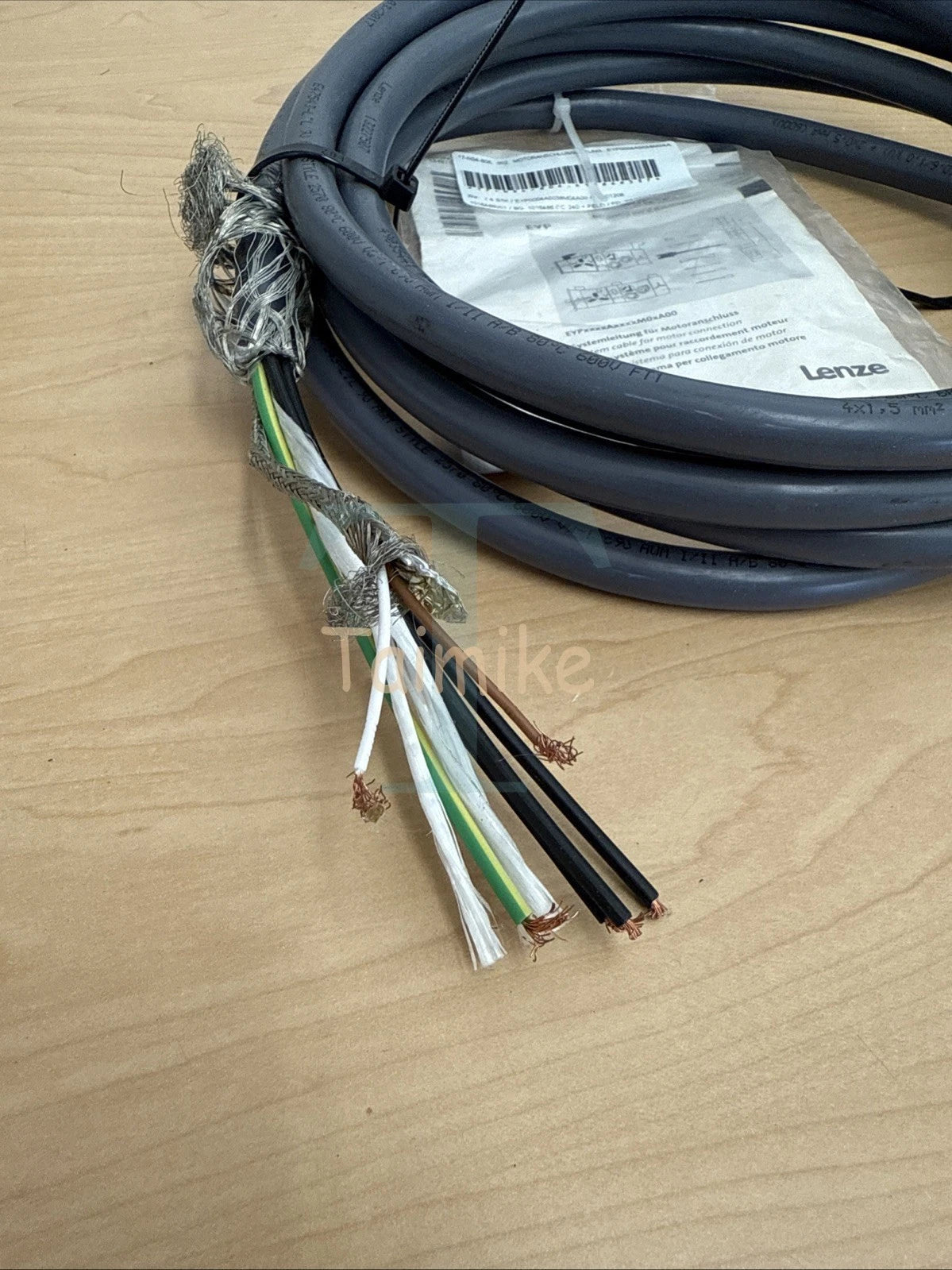 ! Lenze EYP0004A0038M04A00 Motor Power Cable 16001208 - 3.8m