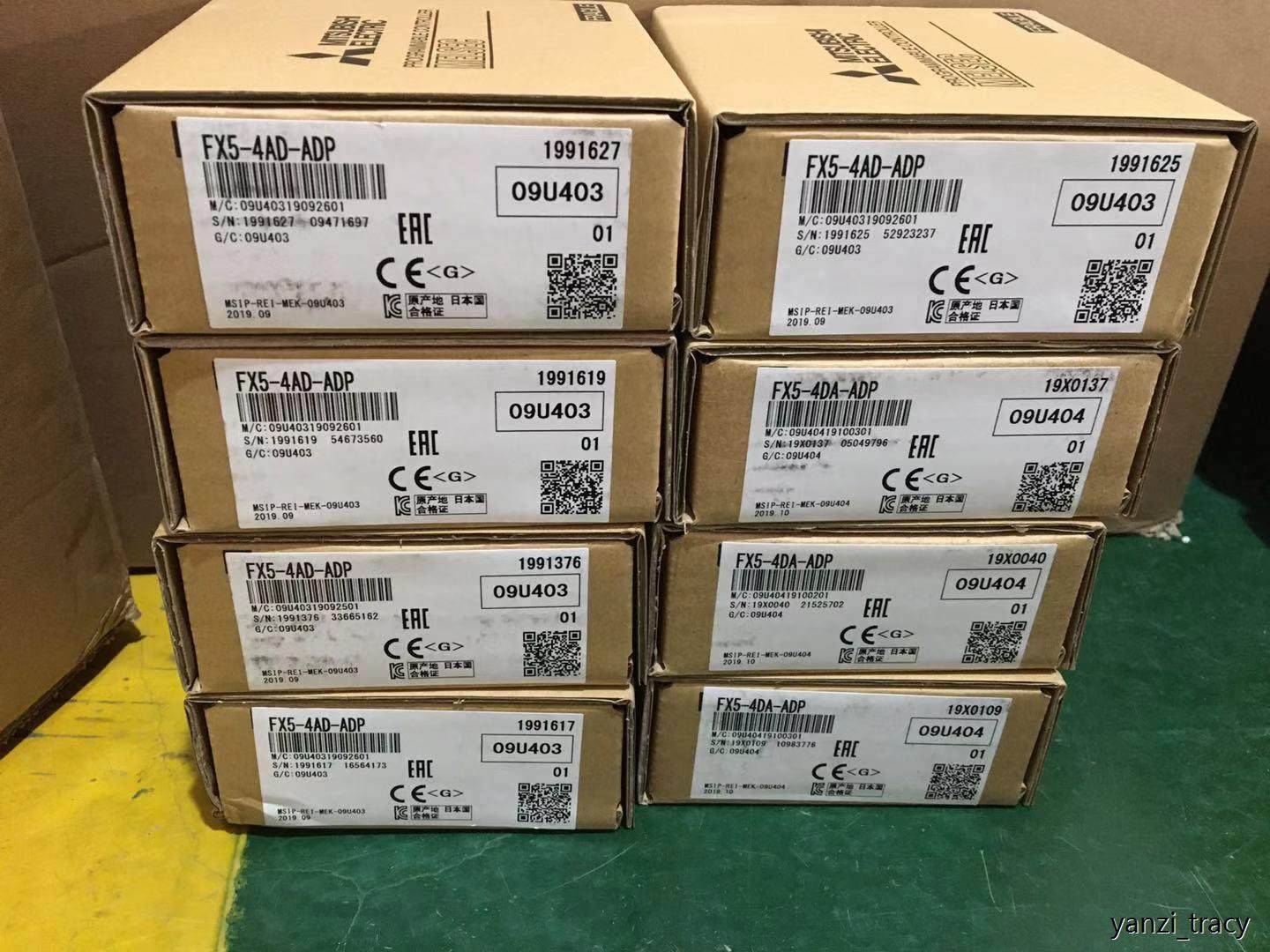 new 1pcs Mitsubishi PLC FX5U Module FX5-4DA-ADP - MITSUBISHI