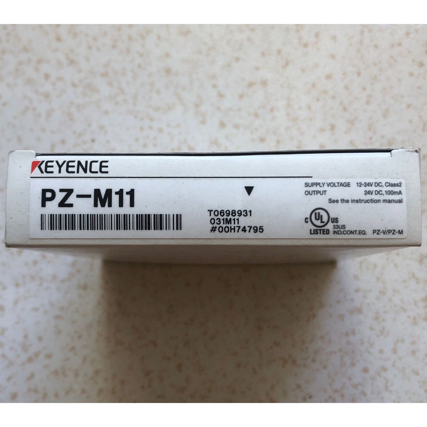 Keyence PZ-M11 Photoelectric Sensor in box spot stock - KEYENCE