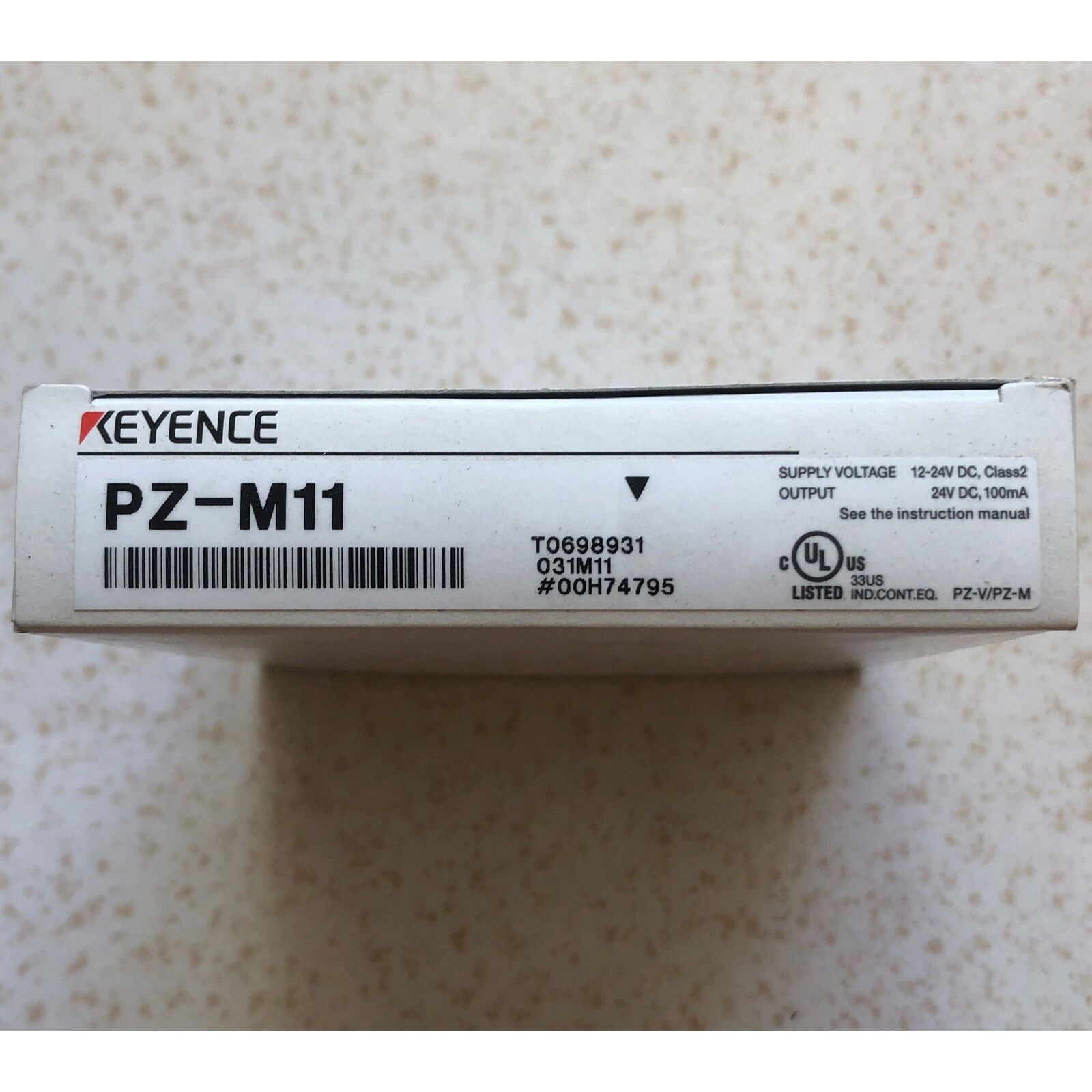 Keyence PZ-M11 Photoelectric Sensor in box spot stock - KEYENCE