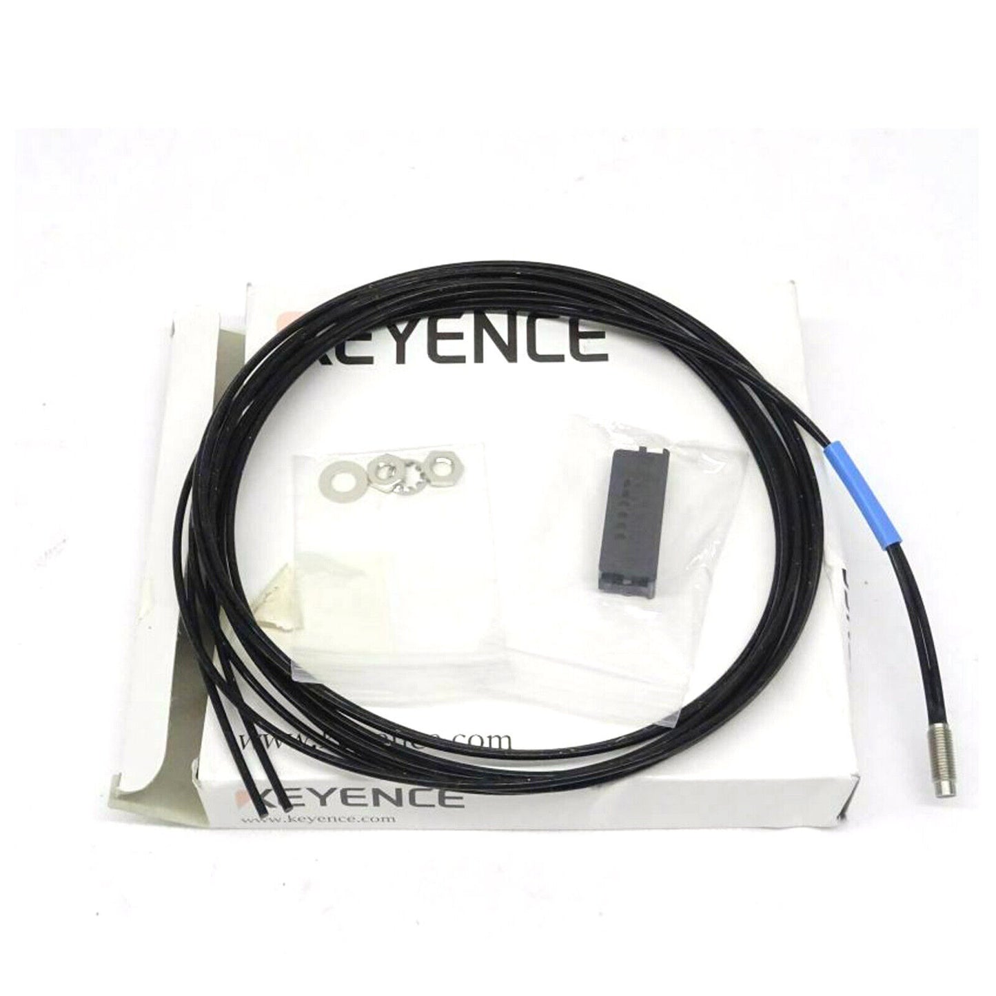 In Box KEYENCE FU87 Fiber Amplifier Sensor - KEYENCE