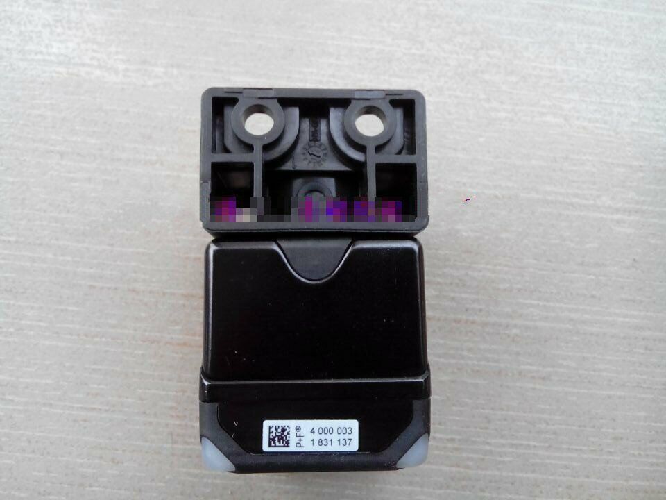 One Pepperl+Fuchs Proximity Switch NRN35-L3-A2-C-V1 - PEPPERL+FUCHS