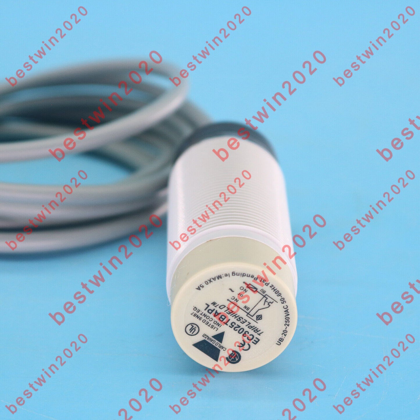 new 1PC CARLO GAVAZZI EC3025TBAPL photoelectric switch sensor In Box SHIP - CARLO GAVAZZONI