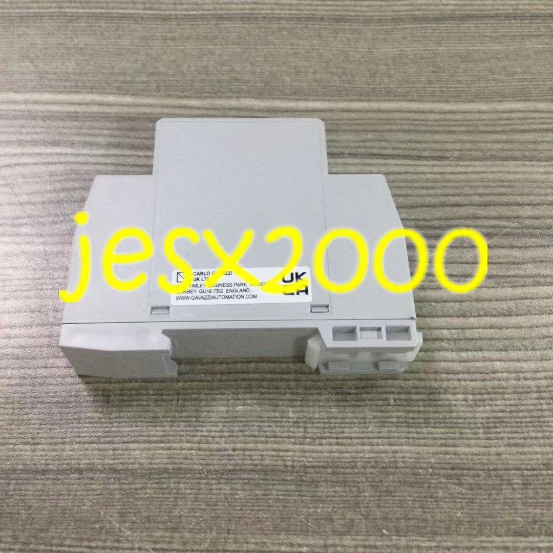 New GAVAZZI DMB51CM24B006 1PC - GAVAZZI