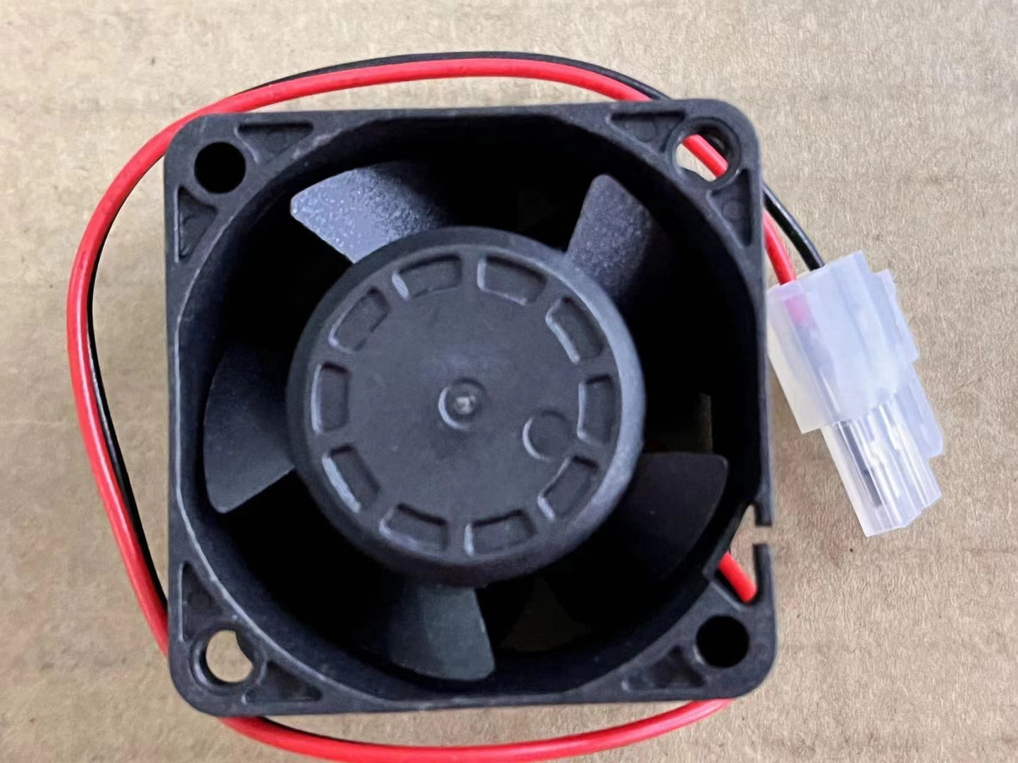 new For SUNON GM2404PQB1-8A Server Square Fan DC 24V 3.9W 2pin