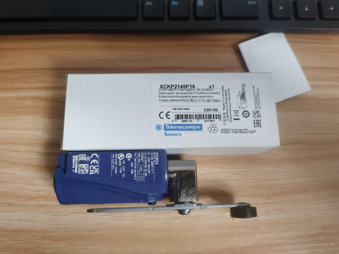 1PC Schneider c Limit Switch Free Ship