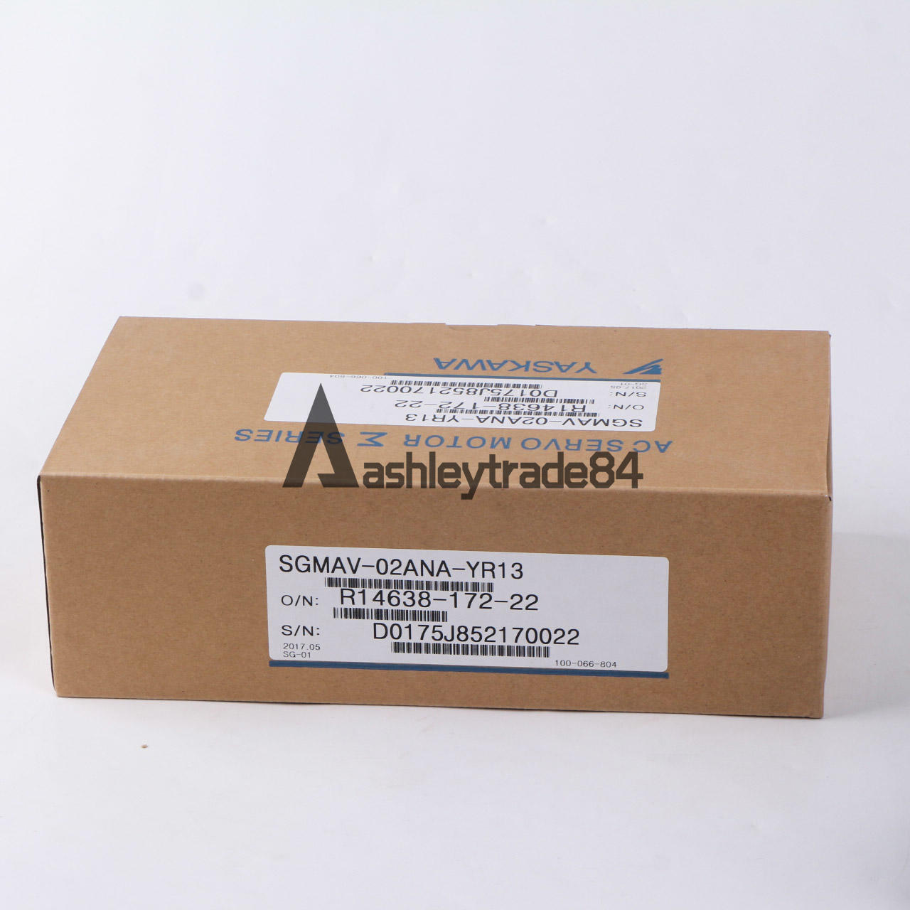 ONE YASKAWA SERVO MOTOR SGMAV-02ANA-YR13