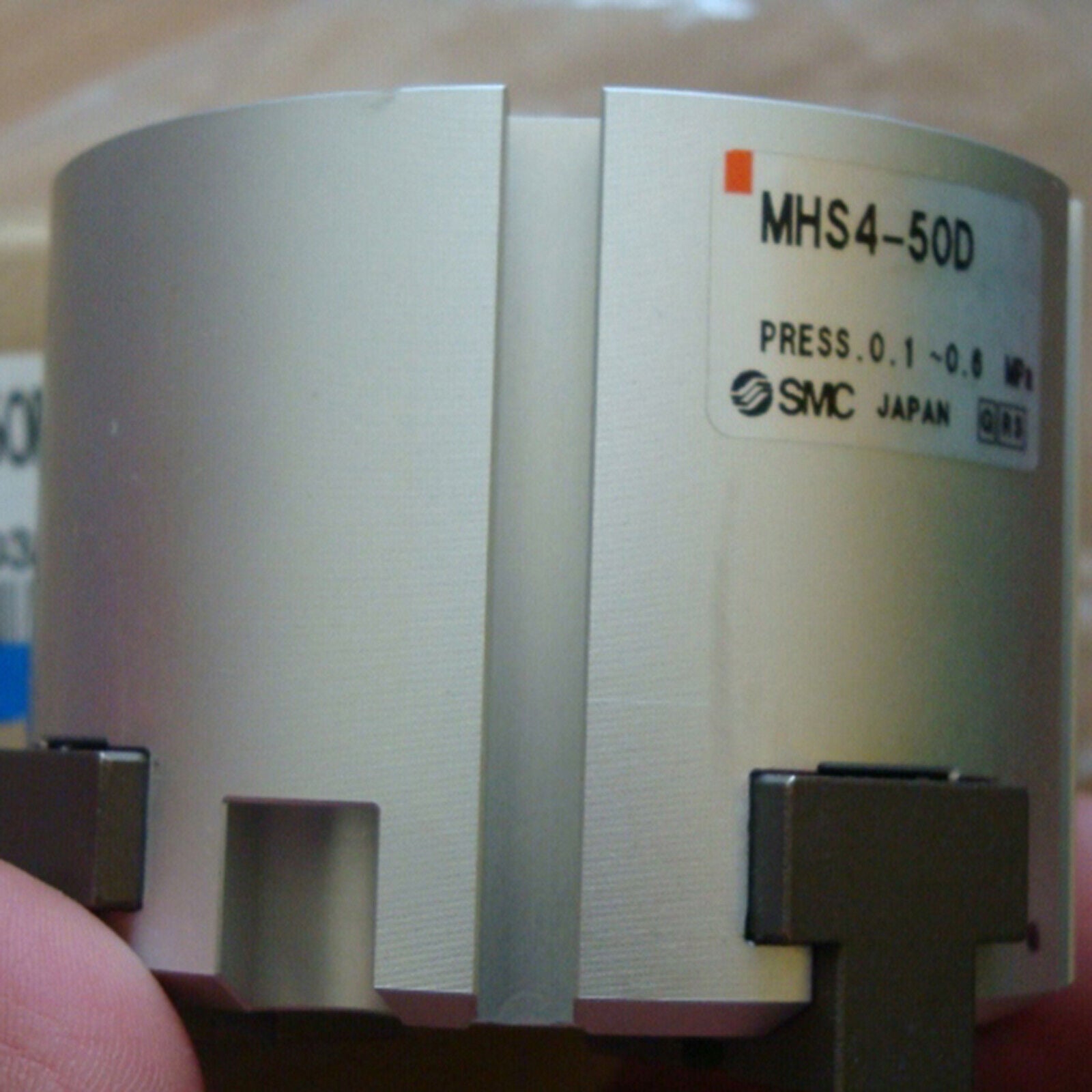 New SMC MHS4-50D Claw Finger Cylinder 1PCS - SMC