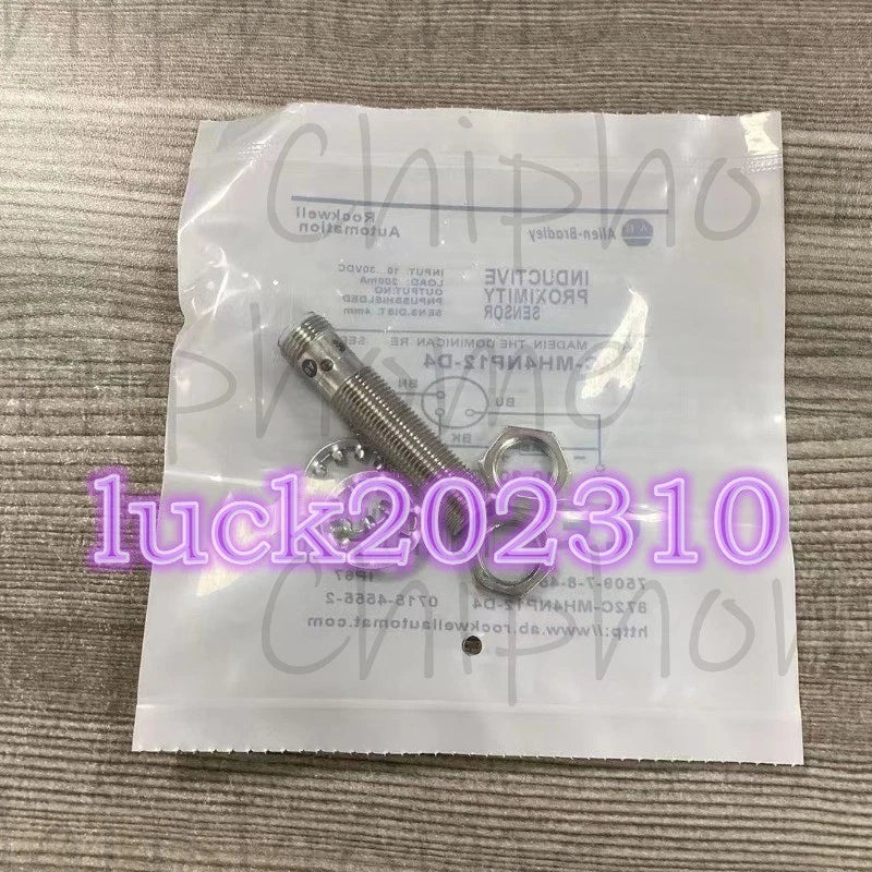1 PCS 872C-MH4NP12-D4 Proximity switch 872C-MH4NP12-D4