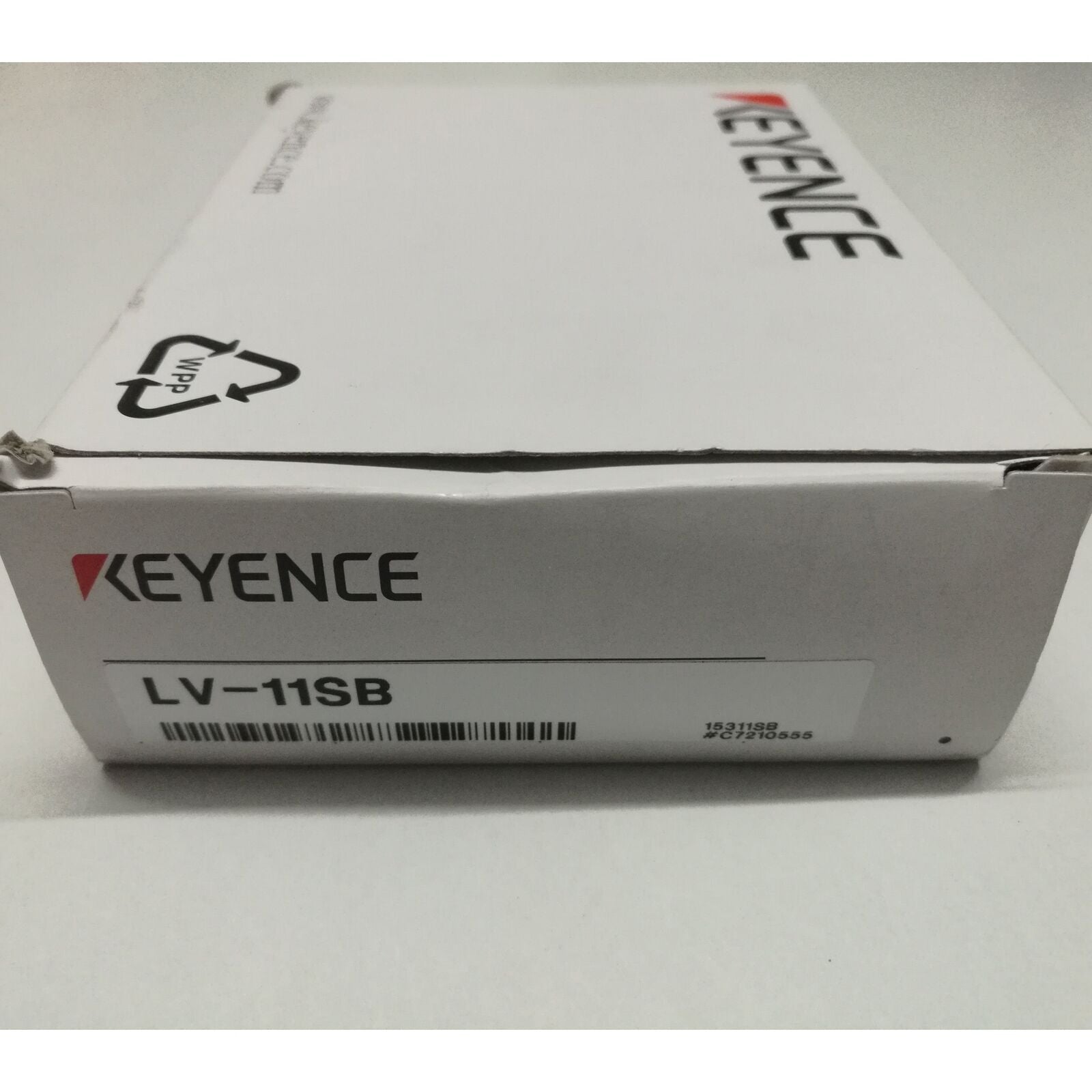 new 1PC  KEYENCE Laser type digital amplifier LV-11SB