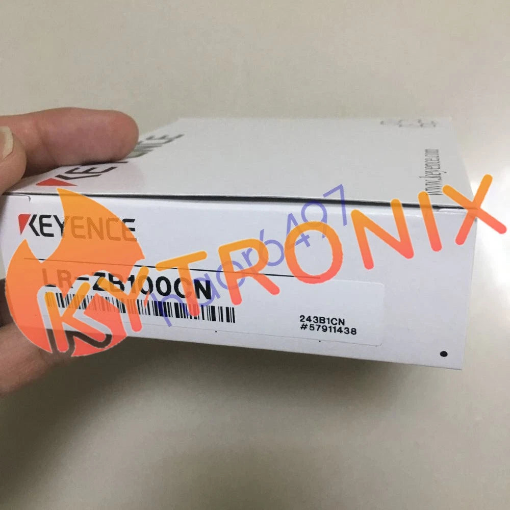 1PC Keyence LR-ZB100CN LRZB100CN Sensor In Box
