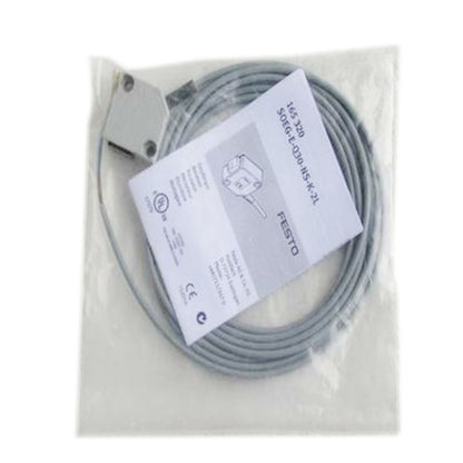 FESTO sensor model SOEG-E-Q30-NS-K-2L 165320 - FESTO