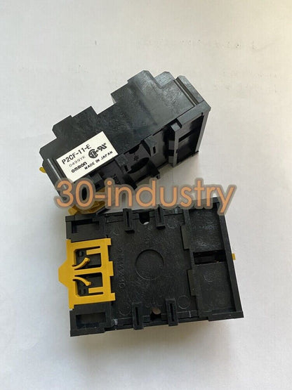 Omron Time Relay Base P2CF-11-E - Pack of 10 Units - OMRON