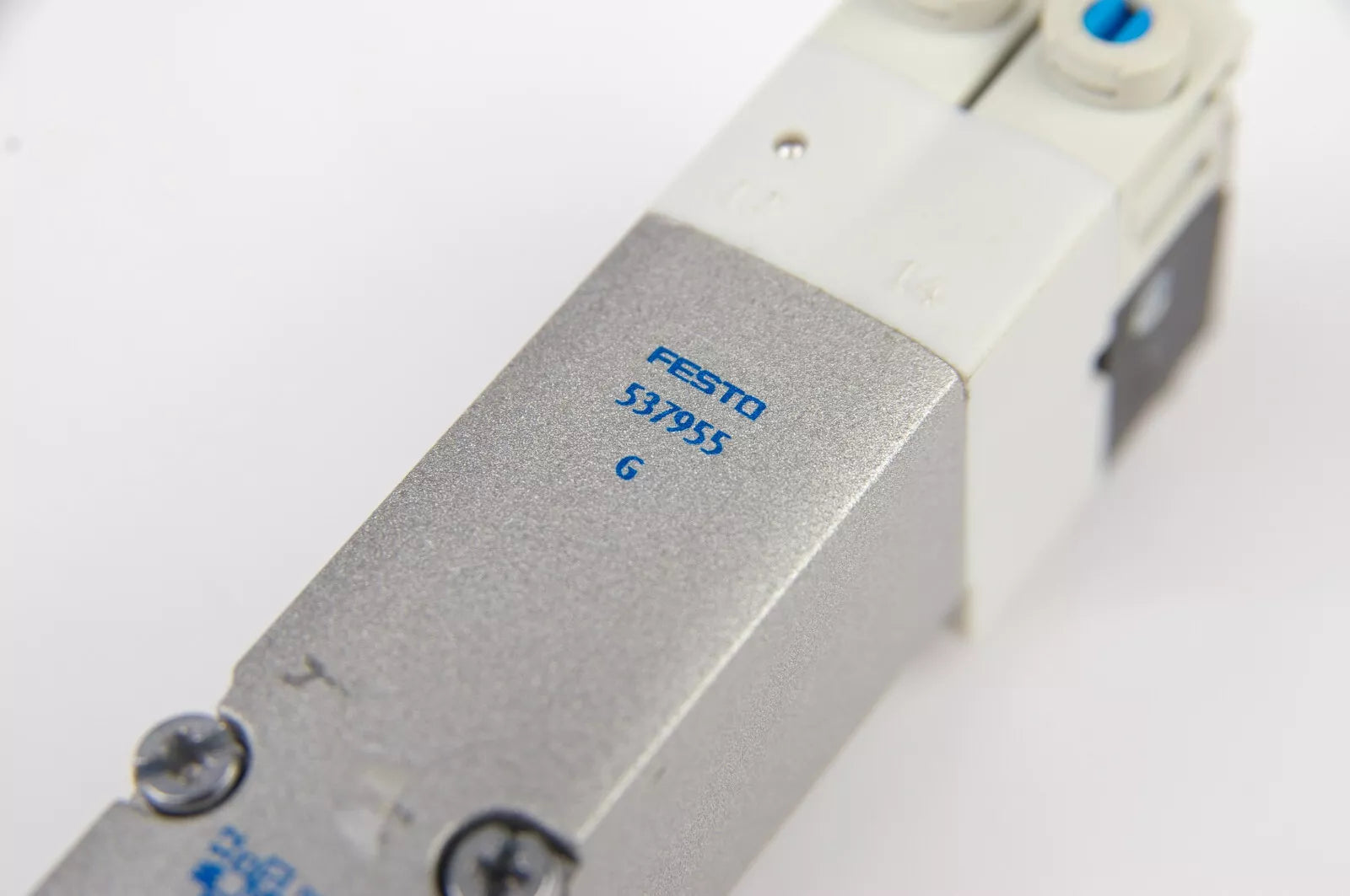 Festo Solenoid Valve VMPA2-M1H-G-PI 537955 - FESTO