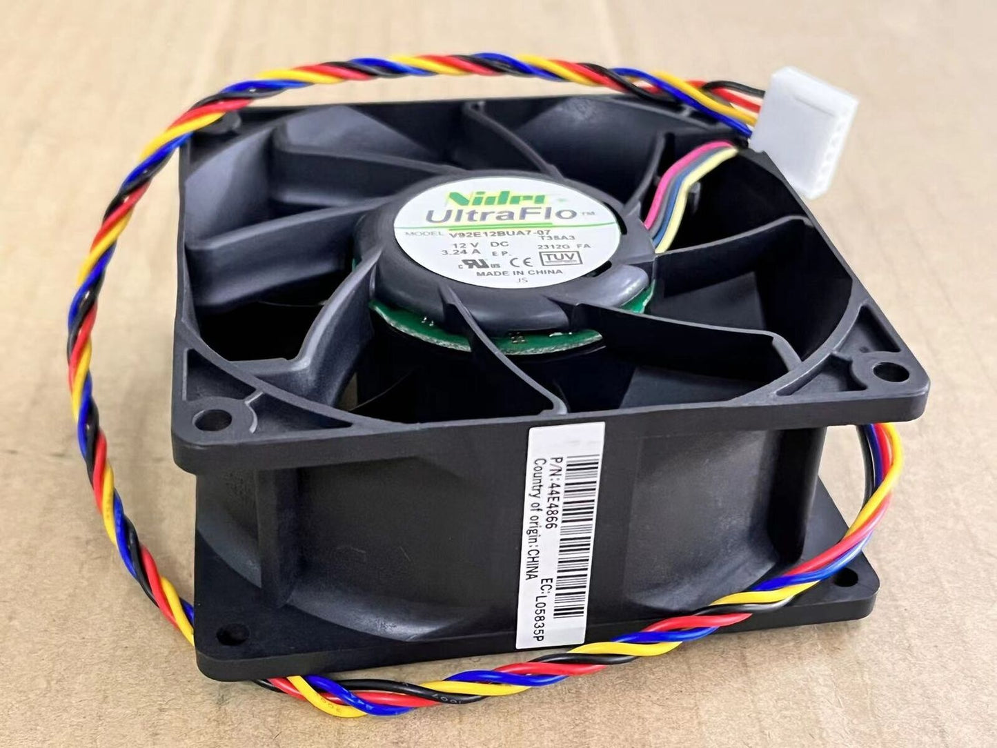 new 1 PCS NIDEC Fan V92E12BUA7-07 DC12V 3.24A 92*92*38mm 4 PIN