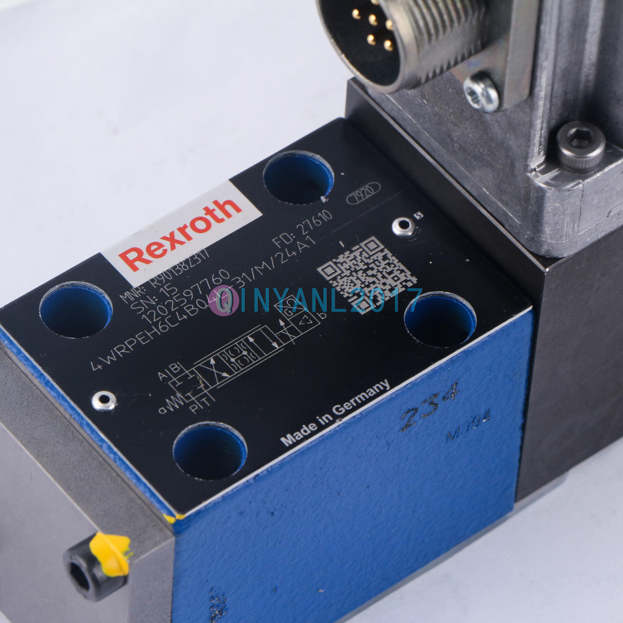 new 1PCS  Rexroth Servo valve R901382317 4WRPEH6C4B04L-3X/M/24A1