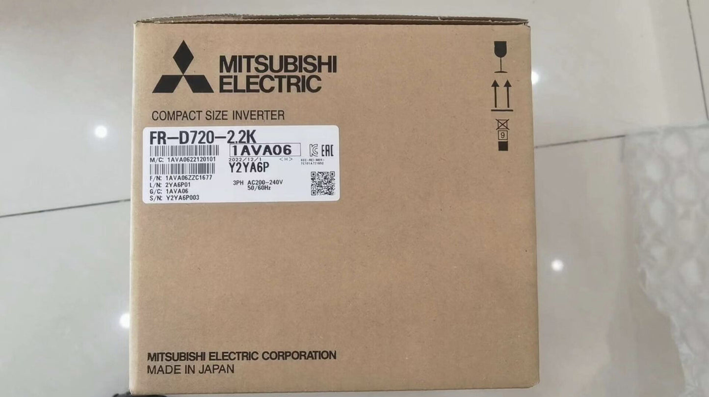 1PC  Mitsubishi FR-D720-2.2K  Frequency Converter 2.2KW