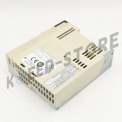 1PCS Yaskawa SGDS-01A01AR Servo Drive Driver IN BOX