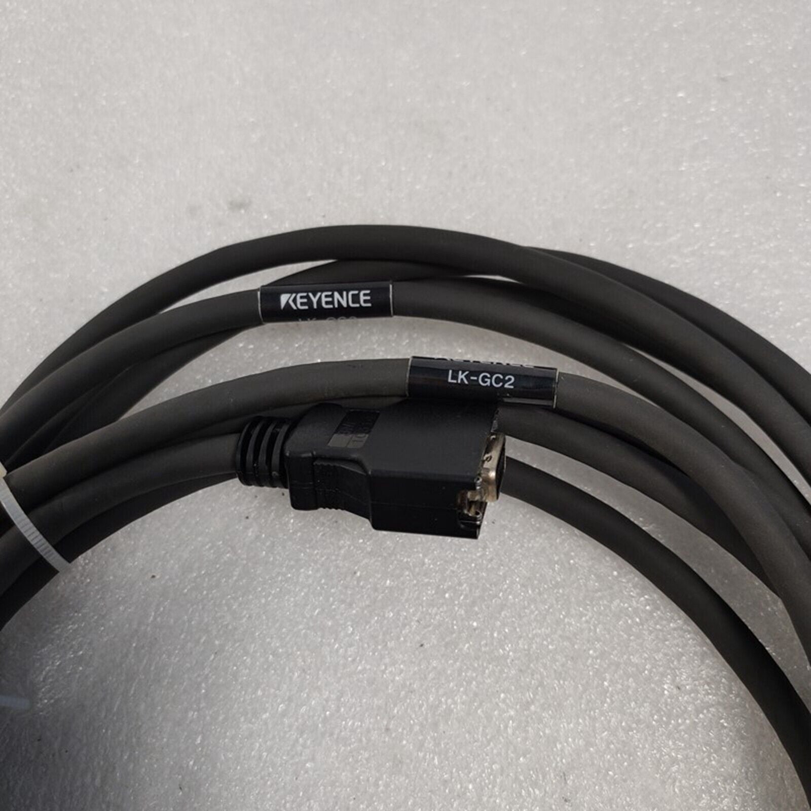 KEYENCE LK-GC2 Laser Sensor: Keyence Laser Sensor - KEYENCE