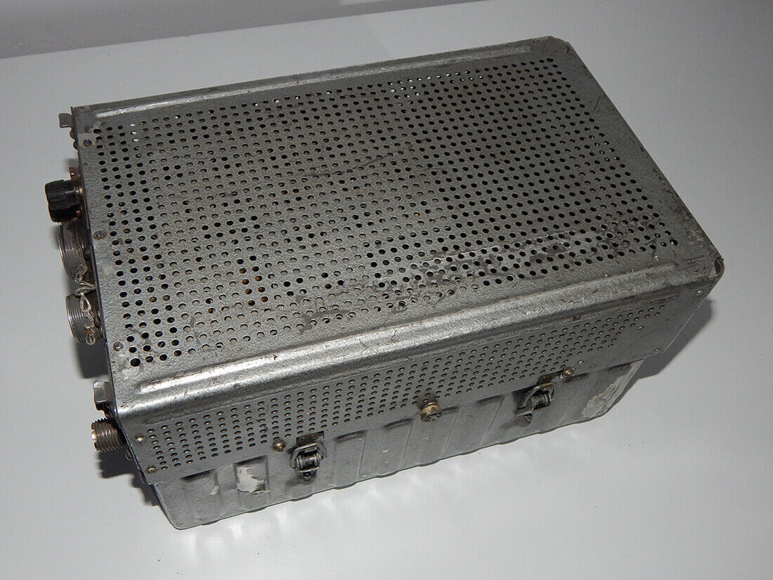 Used Radio R-860: Aircraft Radio Station Rarity - AVIATEK