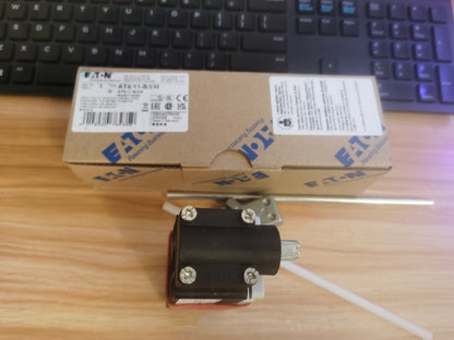 1PCS Eaton Moeller AT4/11-S/I/H AT4-11-S-I-H Position Switch