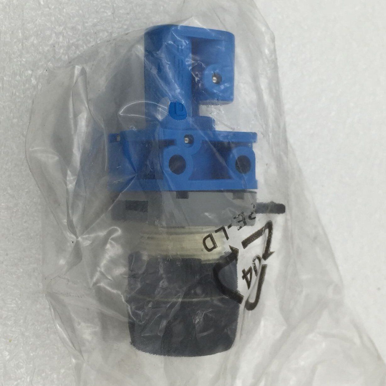 FESTO SV-3-M5 Front Panel Mount Valve - FESTO