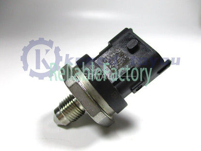 1Pcs 0261545074 Fuel Rail Pressure Sensor For Mazda