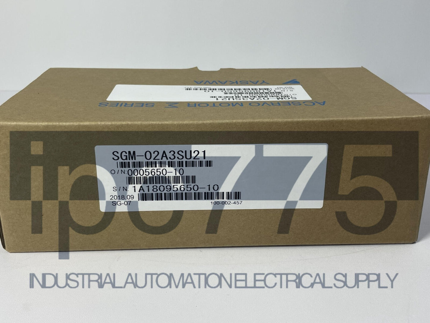 1PCS  Yaskawa servo motor SGM-02A3SU21 PING SGM02A3SU21