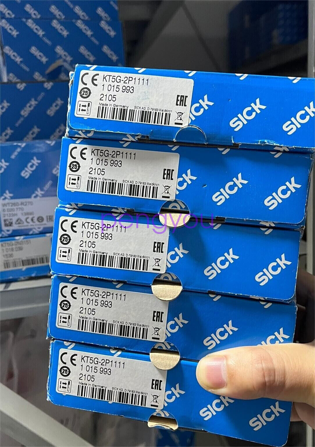 new 1PCS KT5G-2P1111 SICK KT5G-2P1111 1015993 or - SICK