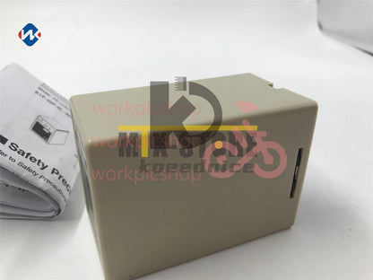 1pcs 61F-GP-N2 61FGPN2 AC220V Omron Floatless Level Switch