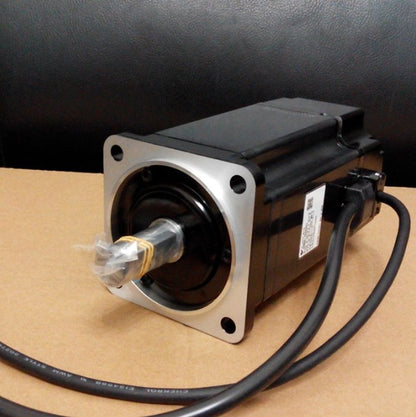 1PC YASKAWA AC SERVO MOTOR SGMAH-04A1A41