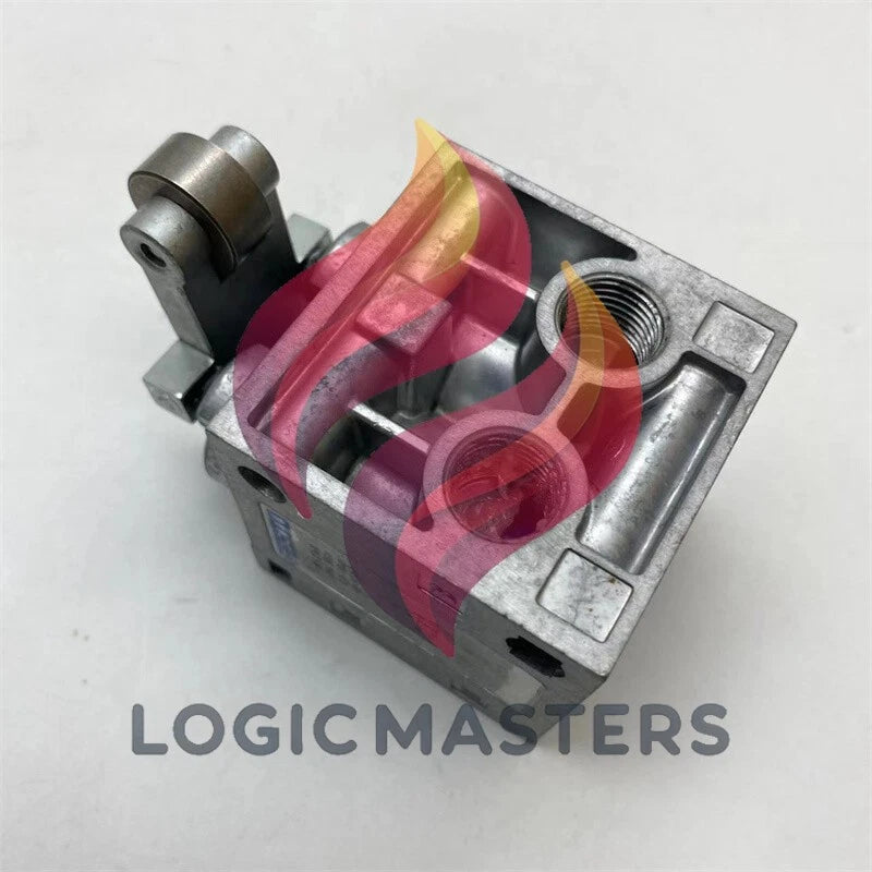 1PCS FESTO G1/4 R-5-1/4-B 8996