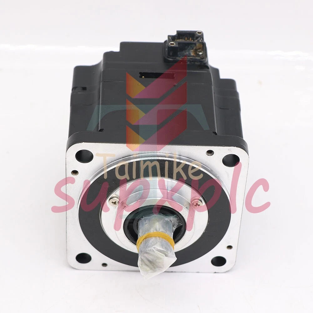 Yaskawa SGMPS-04ADK-HA12 Servo Motor SGMPS04ADKHA12 1PCS