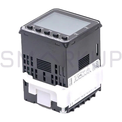 new In Box OMRON E5CC-CX2ASM-800 Temperature Controller 100-240VAC