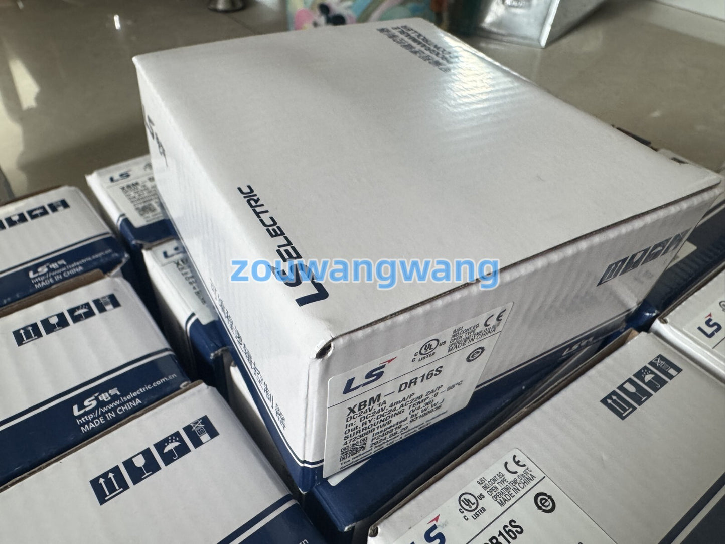 new 1pcs LS PLC Input Module XBM-DR16S