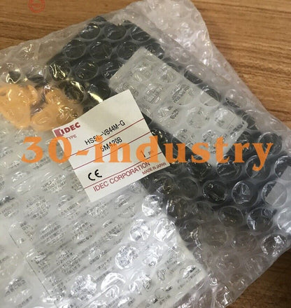 Idec HS5L-VB44M-G Electromagnetic Safety Switch - 4 Contacts - IDEC