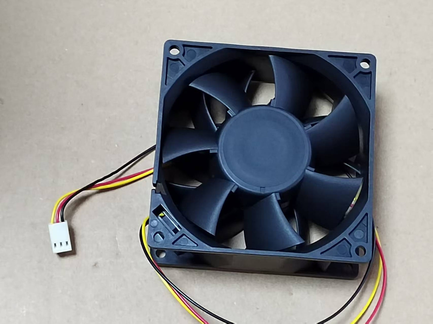 new DWPH EFC-09H12D 9238 12V 1.50A 3-wire cooling fan