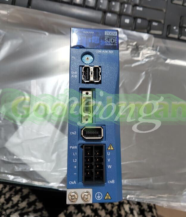1PCS Yaskawa Servo Driver SJDE-04ANA-OY