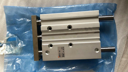 1 PCS  SMC cylinder MGPL32-100