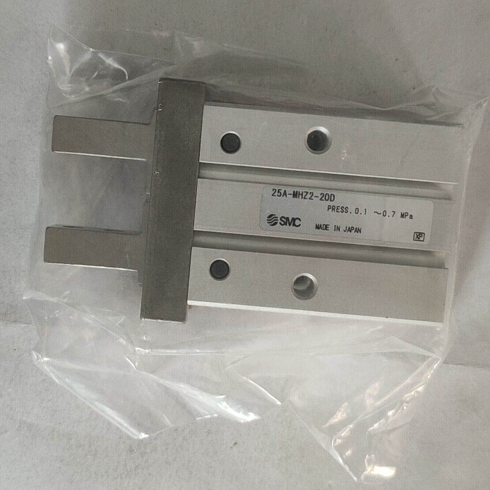 new ONE SMC 25A-MHZ2-20D Finger Cylinder - SMC