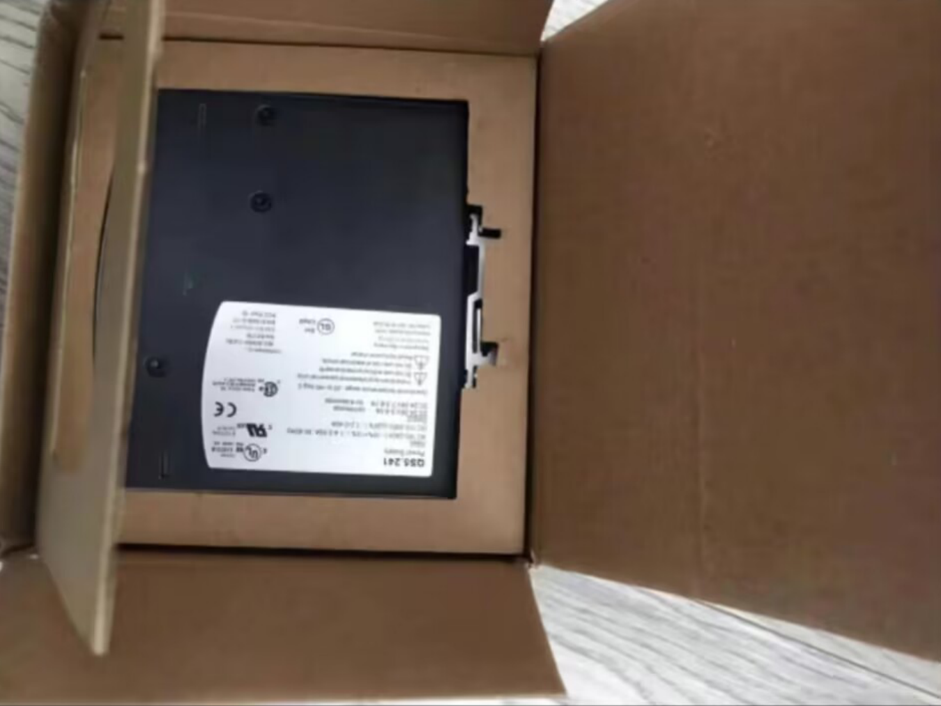 new Puls QS5.241 Power Supply Output 24-28VDC In Box Ship - PULS