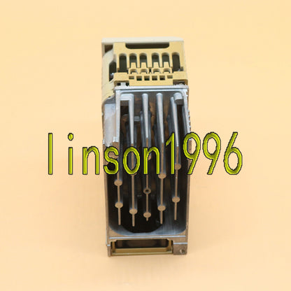 Yaskawa Inverter 0.75/1.1 KW 220V Model: CIMR-VA2A0006BAA - YASKAWA