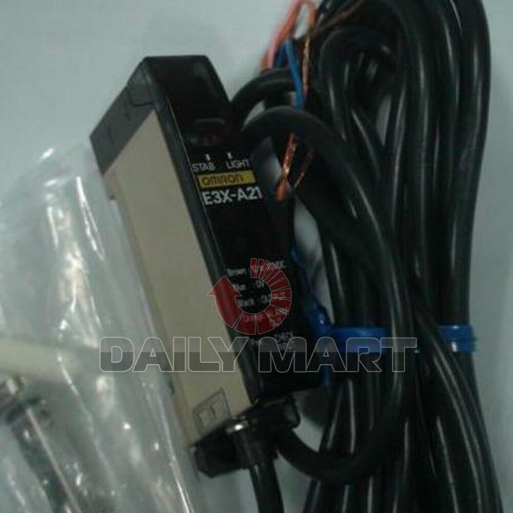 new Omron Photoelectric Switch E3X-A21 E3XA21 Ship - OMRON