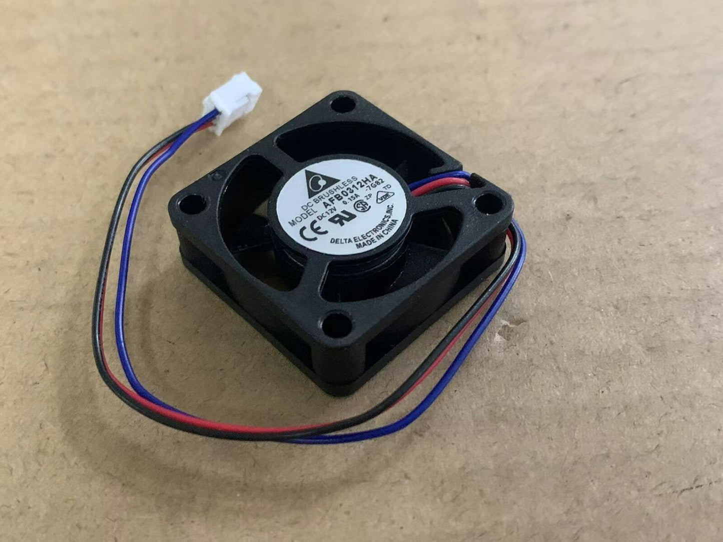 new Yaskawa drive cooling fan Delta AFB0312HA 12V 0.15A 3010 3 cm