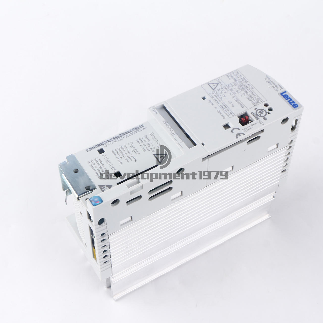 new One  Lenze E82EV751K2C E82EV751_2C Inverter