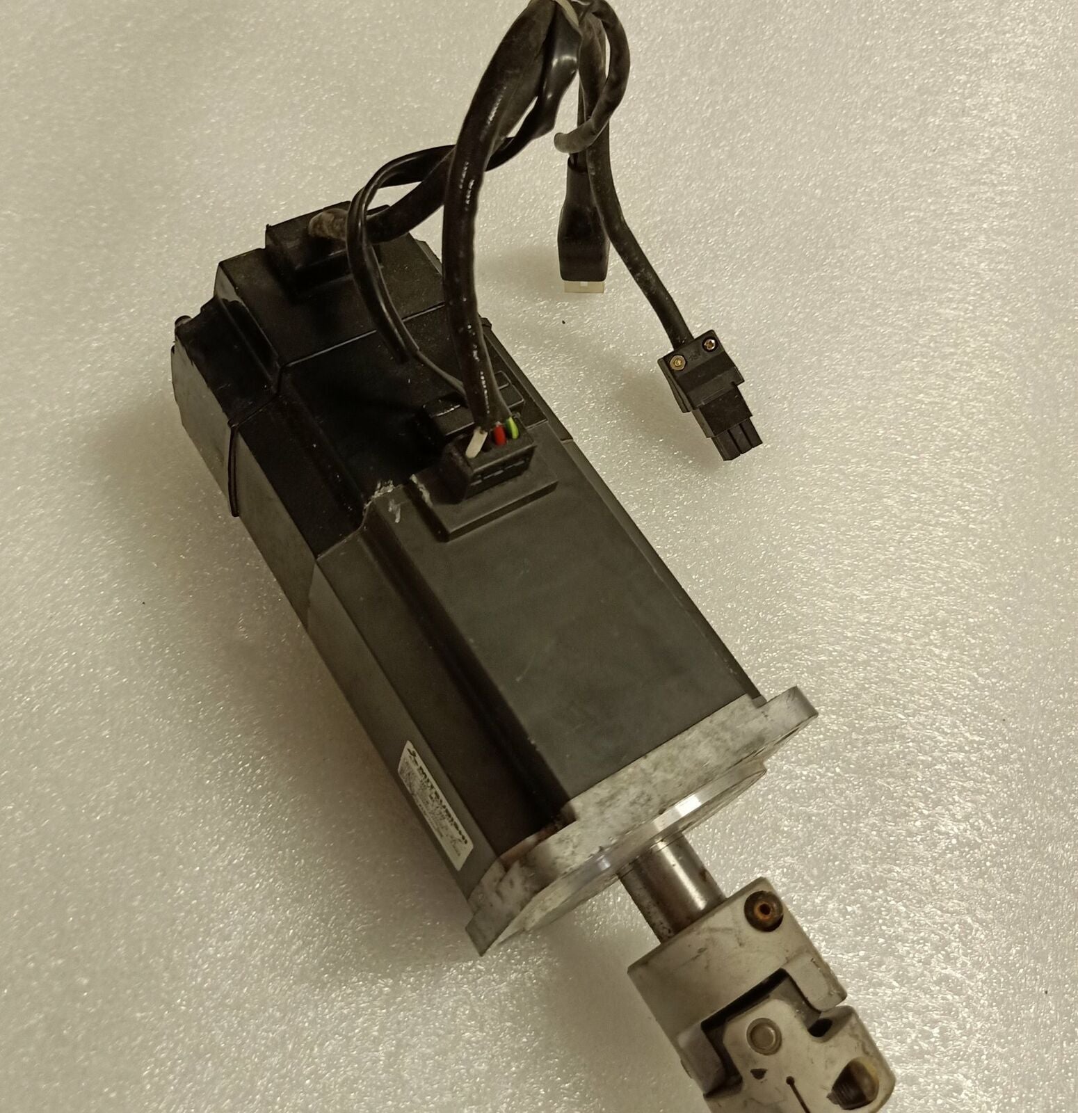 Mitsubishi AC servo motor HC-MF73B tested in good condition - MITSUBISHI