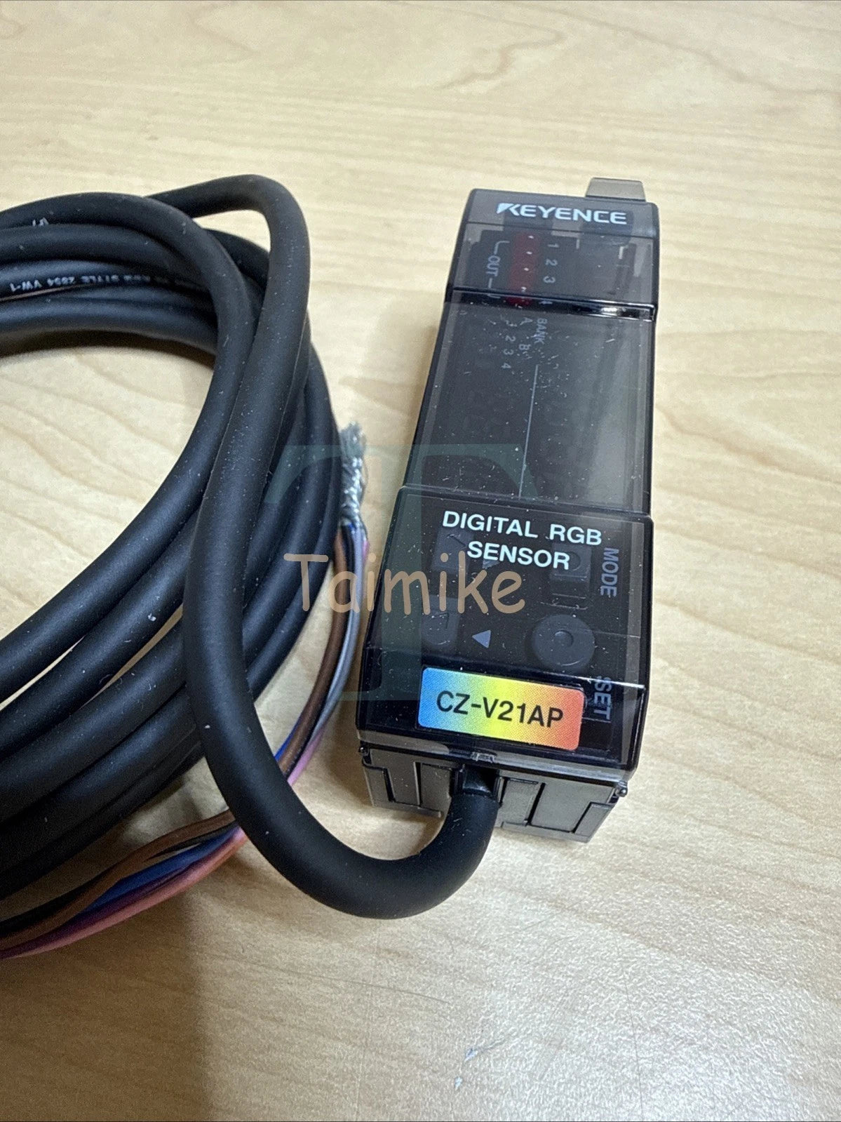 ! Keyence CZ-V21AP 4 Channel Switch Sensor Amplifier