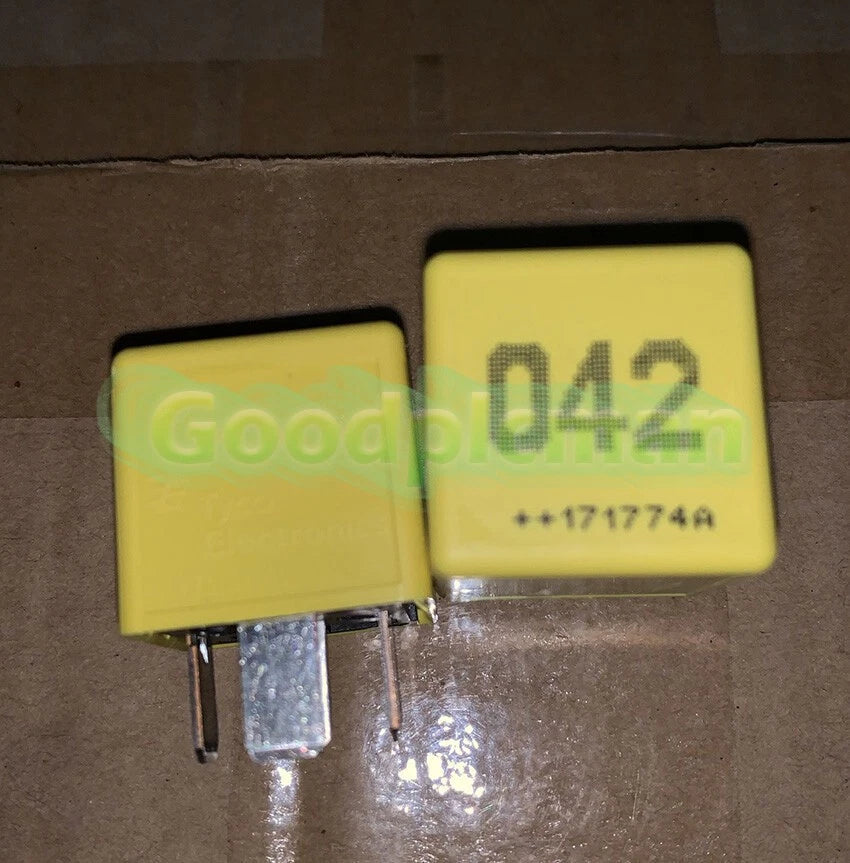 TYCO V23134-A52-X492 12VDC 40A Automotive Relay 5 Pins
