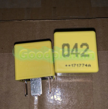 TYCO V23134-A52-X492 12VDC 40A Automotive Relay 5 Pins